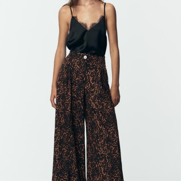 ANIMAL PRINT PALAZZO PANTS NWT - Picture 3 of 4